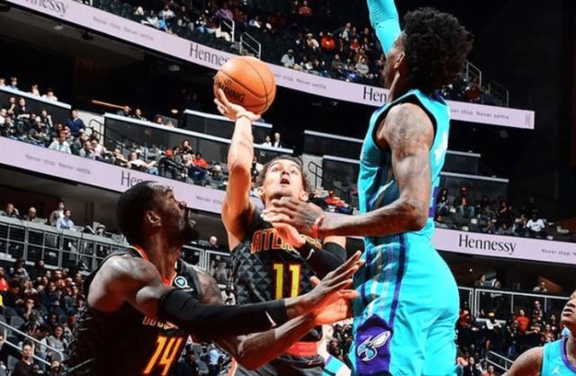  特雷杨52分老鹰加时胜黄蜂  