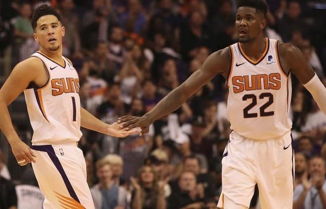 布克联手保罗合砍六十五分,太阳加时击败森林狼  布克联手保罗合砍六十五分,太阳加时击败森林狼