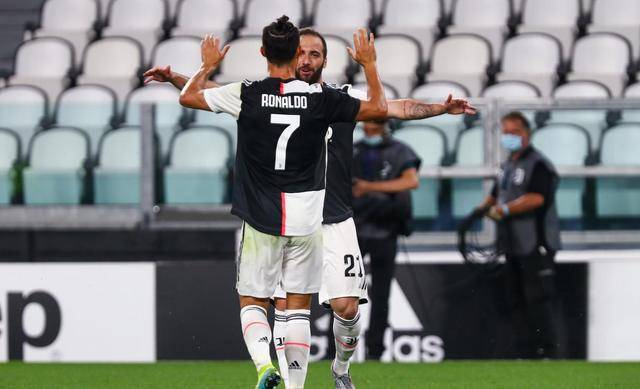 拉齐奥定位球战术显威完胜升班马莱切取得连胜    拉齐奥定位球战术显威完胜升班马莱切取得连胜